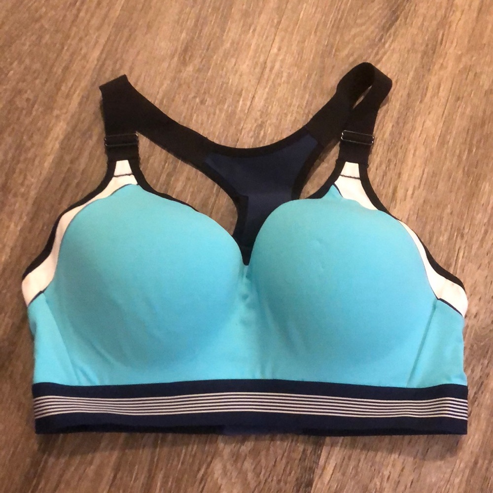 Victoria Secret Sports Bra
